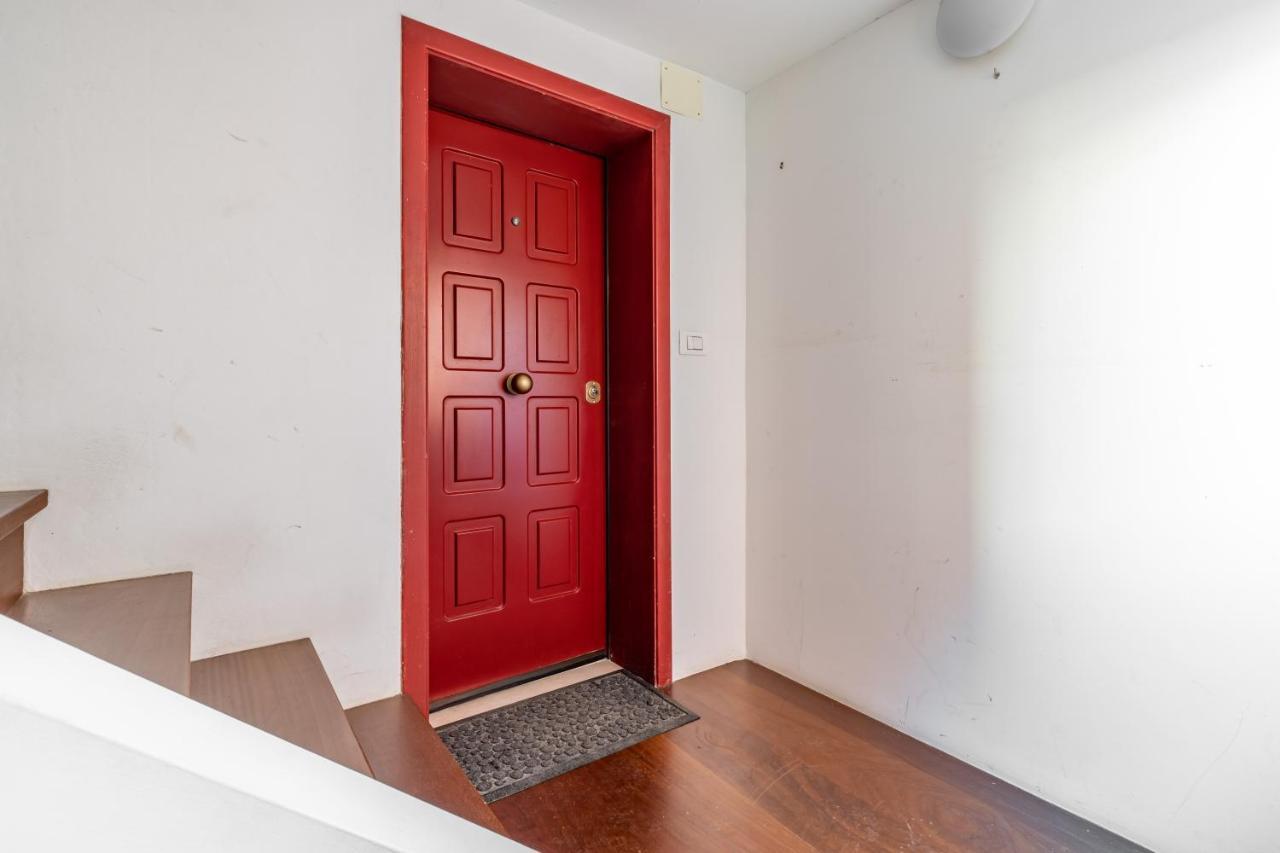 The Red Door Appartement *